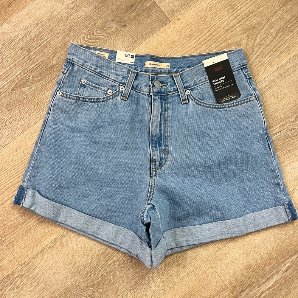 Levi's Light Blue Rolled Hem Mom Jean Shorts NEW WITH TAGS